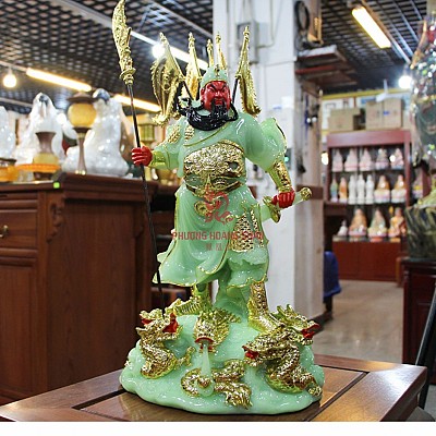 Tượng trấn trạch Cửu Long Quan Công bằng đá tại thành phố HCM